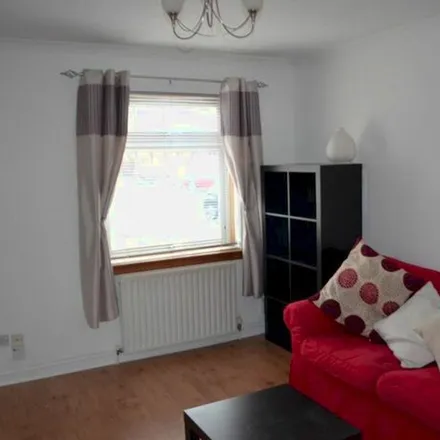 Rent this 1 bed townhouse on Ewing Avenue in Falkirk, FK2 7LS
