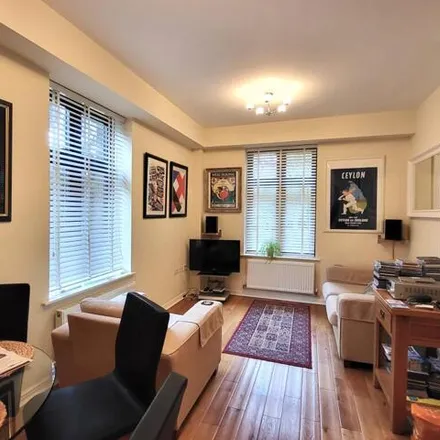 Image 2 - unnamed road, North Watford, WD17 4AQ, United Kingdom - Apartment for sale