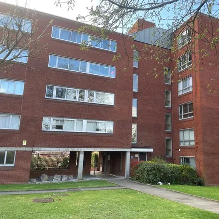 Rent this 2 bed apartment on 100-115 Cheam Road in London, SM1 2DY