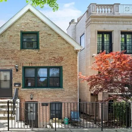Image 2 - 1835 North Wolcott Avenue, Chicago, IL 60614, USA - House for sale
