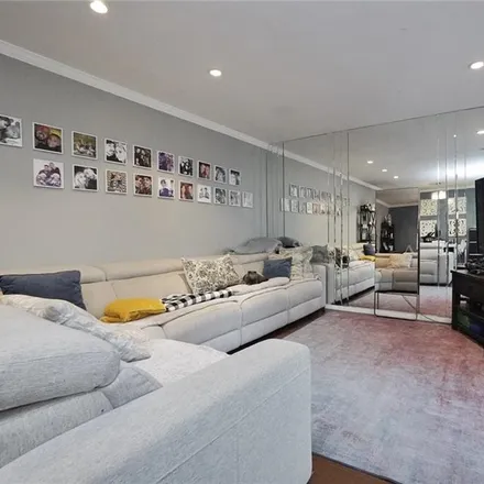 Image 2 - 2531 East 7th Street, New York, NY 11235, USA - Condo for sale