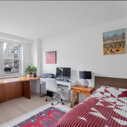Image 9 - 360 W 22nd St Apt 7K, New York, 10011 - Townhouse for sale