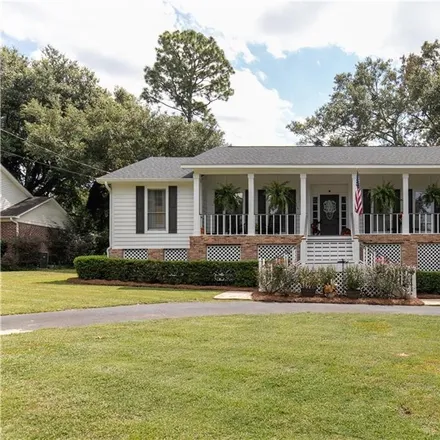 Buy this 3 bed house on 104 Boosketuh Circle in Daphne, AL 36526