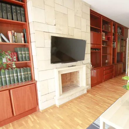 Image 9 - Carrer de Girona, 151-153, 08037 Barcelona, Spain - Room for rent