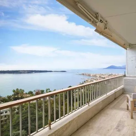 Buy this 2 bed apartment on Cannes in Maritime Alps, France