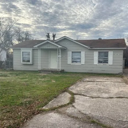Buy this 3 bed house on 4472 Southeast 40th Street in Del City, OK 73115