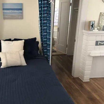 Rent this studio apartment on Long Pt in Long Beach, CA
