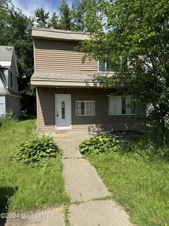Buy this 4 bed house on 2834 Broadway in Rotterdam, NY 12306