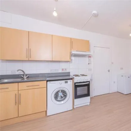 Image 4 - 81 Morrison Street, City of Edinburgh, EH3 8BU, United Kingdom - Apartment for sale