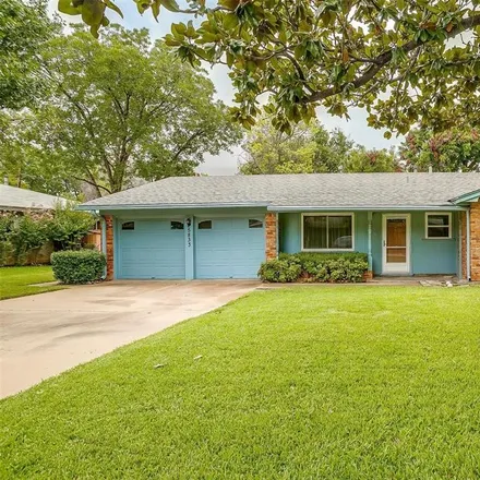 Buy this 3 bed house on 5833 Westcrest Drive West in Edgecliff Village, Tarrant County