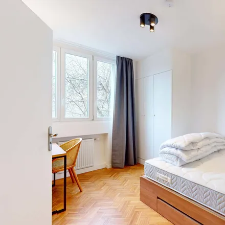 Rent this 12 bed room on 153 Rue de l'Abbé Jean Glatz in 92270 Bois-Colombes, France