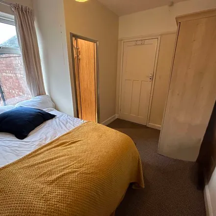 Rent this 1 bed apartment on 111 Allington Avenue in Nottingham, NG7 1JY