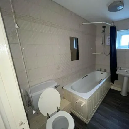 Image 6 - Tollesby Bridge, Middlesbrough, TS8 0SE, United Kingdom - Apartment for sale