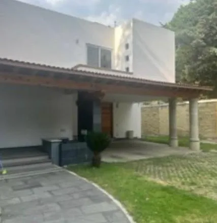 Buy this 4 bed house on Calle Pimentel in Colonia Chimalistac, 01070 Santa Fe