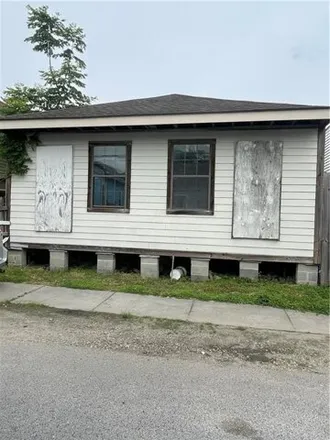Buy this 6 bed house on 1405 Port Street in Faubourg Marigny, New Orleans