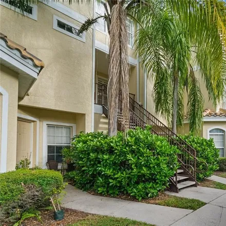 Buy this 3 bed loft on 795 Seabrook Court in Altamonte Springs, FL 32714