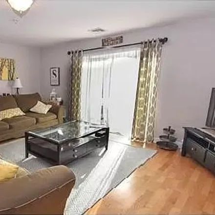Rent this 1 bed room on 178 Park Street in Glenwood, Medford