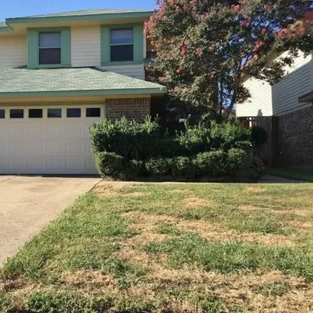Rent this 3 bed house on 3821 Clover Hill Ln in Carrollton, Texas