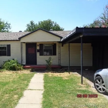 Buy this 2 bed house on 550 Wilson Avenue in Comanche, Stephens County