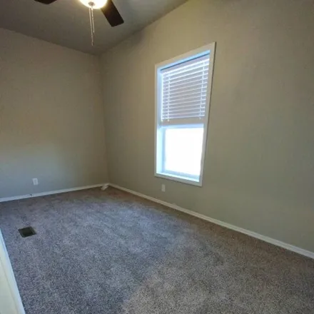 Image 5 - Carefree Circle, Flowing Wells, AZ 85705, USA - Apartment for rent