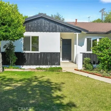 Image 3 - 10141 Odessa Ave, North Hills, California, 91343 - House for sale