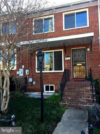 Rent this 3 bed townhouse on 518 South Fayette Street in Alexandria, VA 22314
