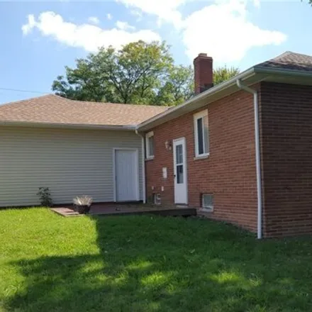 Image 2 - 4858 East 81st Street, Garfield Heights, OH 44125, USA - House for sale