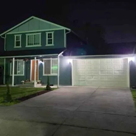 Buy this 3 bed house on 667 East 75th Street in Tacoma, WA 98404