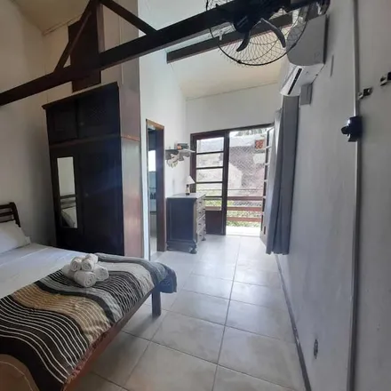 Rent this 3 bed house on Niterói
