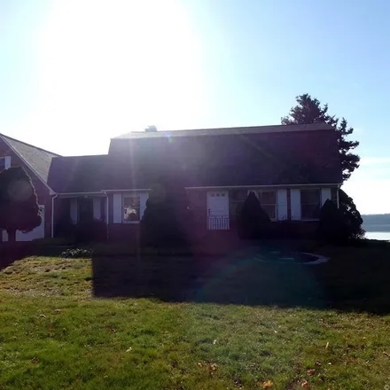 Rent this 4 bed apartment on 1 Sheffield Cove Road in Saybrook Point, Old Saybrook