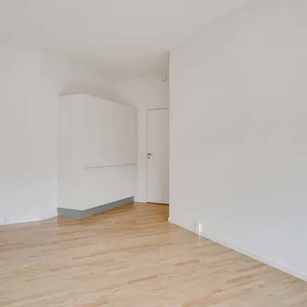 Rent this 4 bed apartment on C.V.E. Knuths Vej 2C in 2900 Hellerup, Denmark