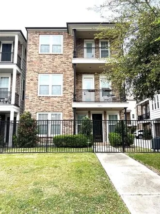 Buy this 3 bed house on Roast Brew in West 19th Street, Houston