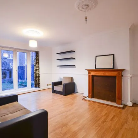 Image 3 - 2-22 Daley Street, London, E9 6HR, United Kingdom - Townhouse for rent