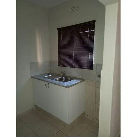 Image 6 - 10 Lancaster Street, Johannesburg Ward 88, Johannesburg, 2001, South Africa - Apartment for rent