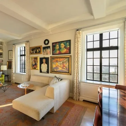 Buy this studio apartment on The Oliver Cromwell in 12 West 72nd Street, New York