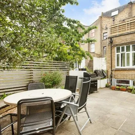 Image 2 - 358 Caledonian Road, London, N1 1DT, United Kingdom - Apartment for sale
