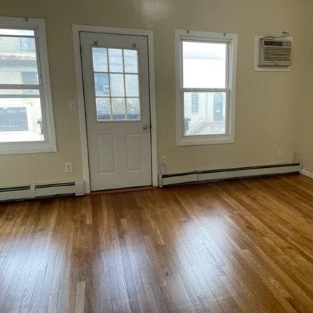 Image 6 - 66 East Walnut Street, City of Long Beach, NY 11561, USA - Apartment for rent