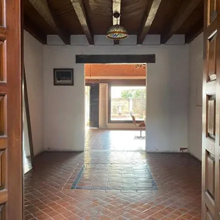 Rent this studio house on Calle Ocotepec in Reforma, 62240 Cuernavaca