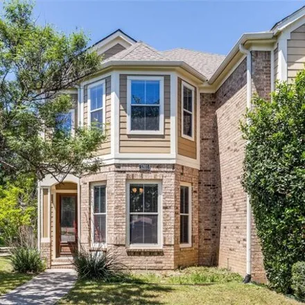Image 1 - 345 Wickford Street, Dallas, TX 75208, USA - House for sale