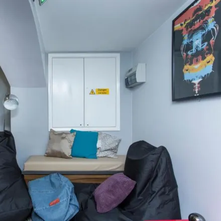 Image 7 - Kentish Town Collective, 261 Camden Road, London, N7 0HP, United Kingdom - Apartment for rent