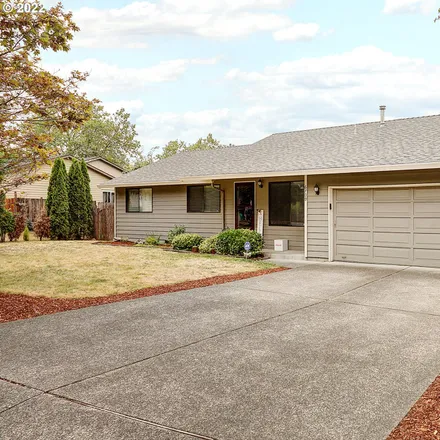 Buy this 3 bed house on 6709 Southeast 115th Place in Portland, OR 97266