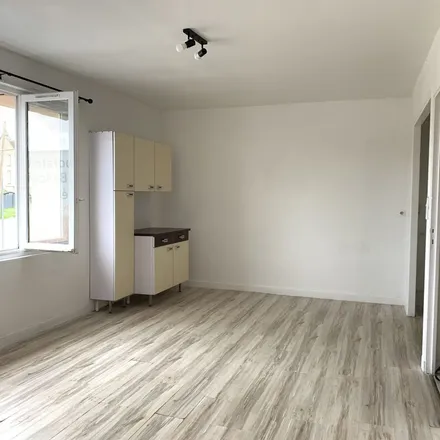 Rent this 2 bed apartment on 615 Rue du Docteur Dourlens in 62700 Bruay-la-Buissière, France