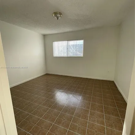 Image 8 - 2740 West 76th Street, Hialeah, FL 33016, USA - Apartment for rent