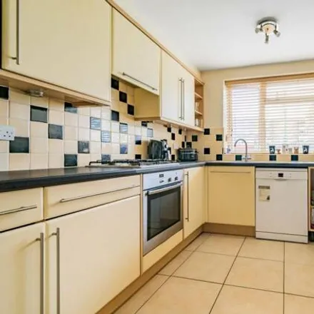 Image 2 - Prince Charles Close, Southwick, BN42 4PS, United Kingdom - Townhouse for sale