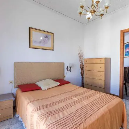 Image 2 - Carrer de l'Almirall Cadarso, 33, 46005 Valencia, Spain - Apartment for rent