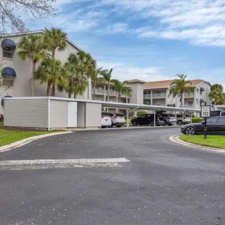 Buy this 2 bed condo on 9686 Club South Circle in Sarasota County, FL 34238
