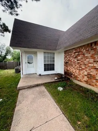 Rent this 3 bed house on 1069 Ruswood Drive in Abilene, TX 79601