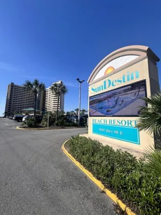 Image 2 - Silver Dunes by Holiday Isle, Harbor Boulevard, Destin, FL 32541, USA - Condo for sale