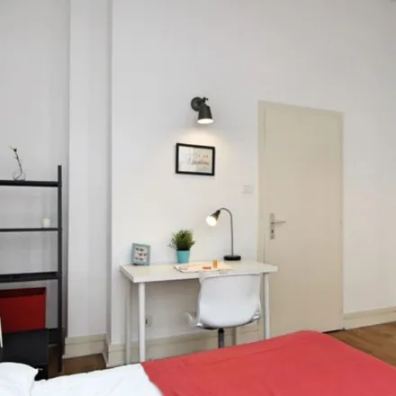 Rent this 4 bed apartment on 6 Rue Wimpheling in 67091 Strasbourg, France