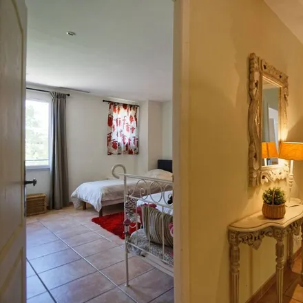 Rent this 4 bed house on 13210 Saint-Rémy-de-Provence